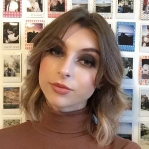 Meet your Posher, Alicia